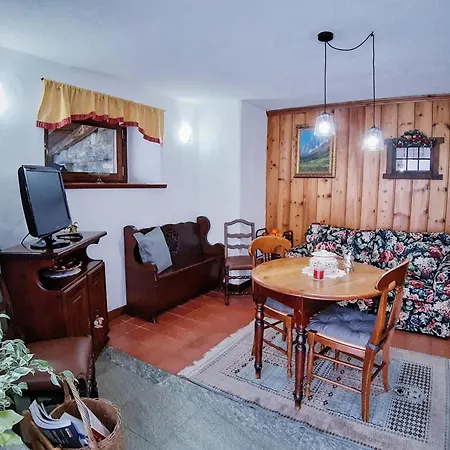 We Are 4810 Petit Coin * Courmayeur